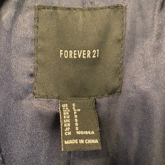 FOREVER 21 - Jacket/Blazer - Picture 2 of 3